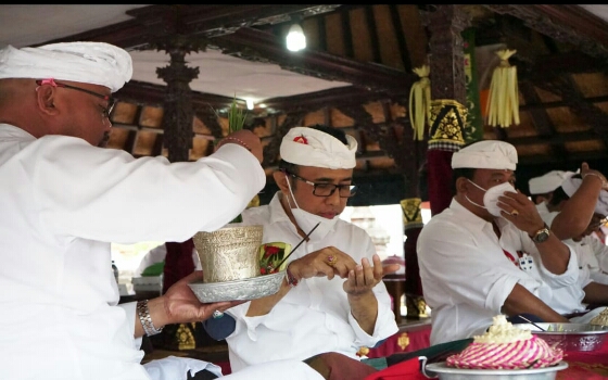 Wawali Jaya Negara Hadiri Karya Ngadegan Lan Pasupati Sesuhunan Pura Mpu Aji Dukuh Sakti Kesiman