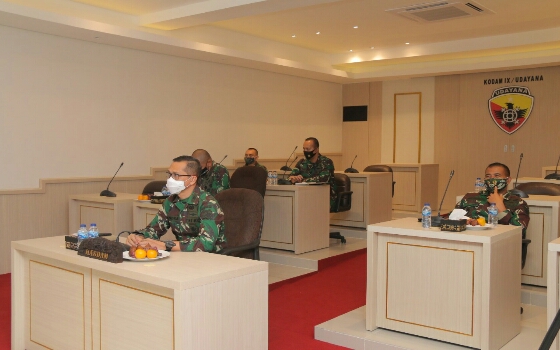 Tekankan Pendisiplinan di Wilayah, Kasdam IX/Udayana Ikuti Rakor Satgas Penanganan Covid-19