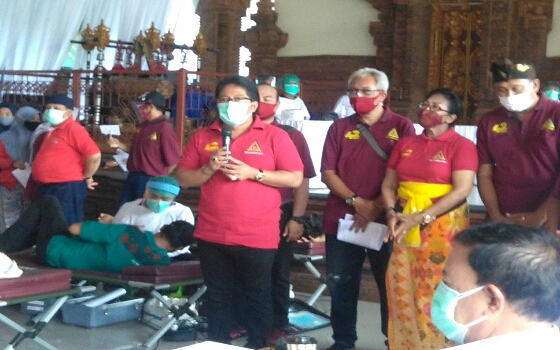 Bupati Giri Prasra Hadiri Acara Donor Darah Di Banjar Segara, Kuta