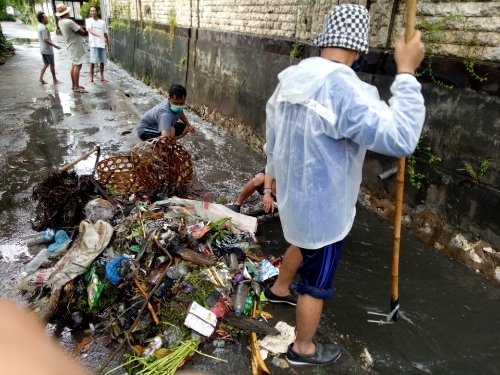 Hujan Lebat Guyur Denpasar Timbulkan Genangan di Beberapa Titik, Pemkot Himbau Masyarakat Waspada dan Tak Buang Sampah Sembarangan
