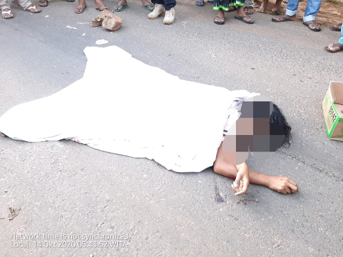 Diduga Tabrak Lari Seorang Ibu Rumah Tangga Tewas Di Jalan