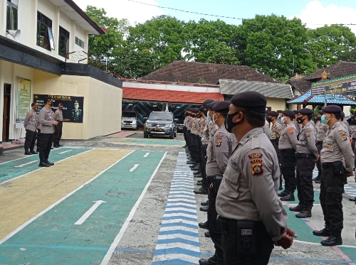Kapolres Bangli Berangkatkan Personel Dalmas BKO Ke Polda Bali