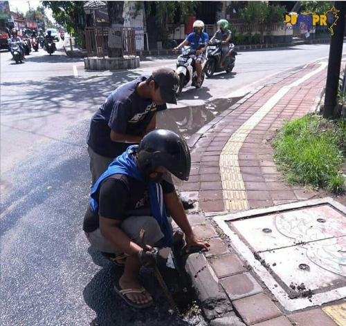 DPUPR Denpasar Atensi Trotoar Rusak di Jalan Melati, Target Tuntas 3 Hari