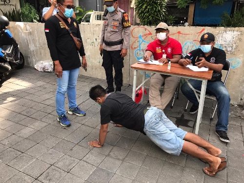 Tingkatkan Disiplin Prokes, Satpol PP Denpasar Gelar Sidak Masker