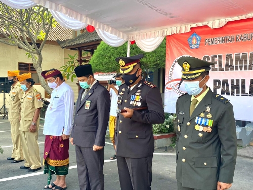 Kapolres Klungkung Hadiri Upacara Peringatan Hari Pahlawan