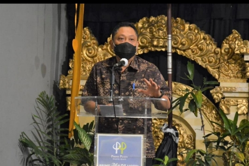 Walikota Rai Mantra Buka Pelatihan Standar Service Rumah Makan dan Hotel