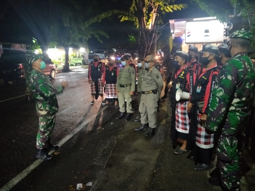 Sinergi Satgas Enforce Kerumunan Lakukan Pendisiplinan Protokol Kesehatan Di Wilayah Jembrana