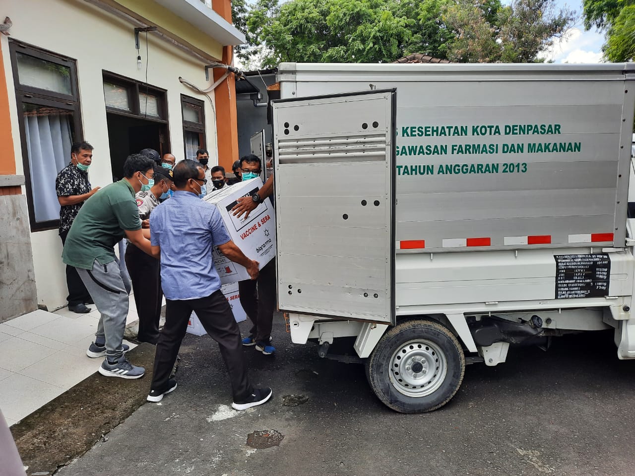 Vaksin Covid-19 Didistribusikan, Kota Denpasar Dijatah 24.280 Vial