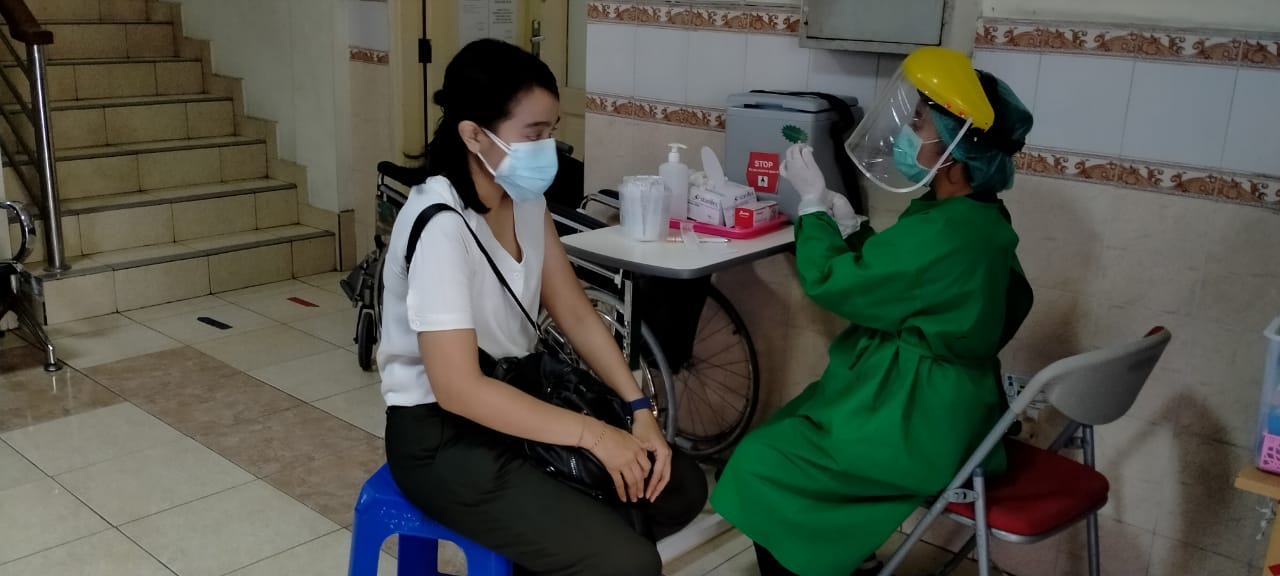 Hingga Saat Ini, 535 Nakes di Denpasar Telah Mengikuti Vaksinasi Covid-19