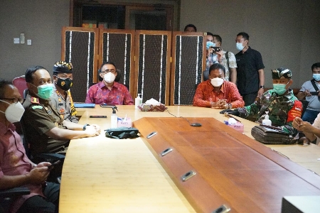 Dipimpin Menko Kemaritiman, Jaya Negara Dan Forkopimda Denpasar Ikuti Rakor Penegakan Disiplin Prokes dan Penanganan Covid-19
