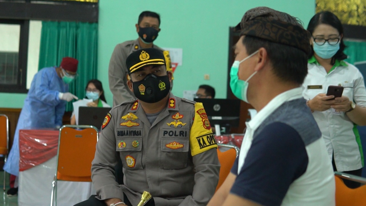 Kapolres Klungkung Bersama Forkopimda Kab. Klungkung Jalani Vaksinasi Covid-19 Tahap 2