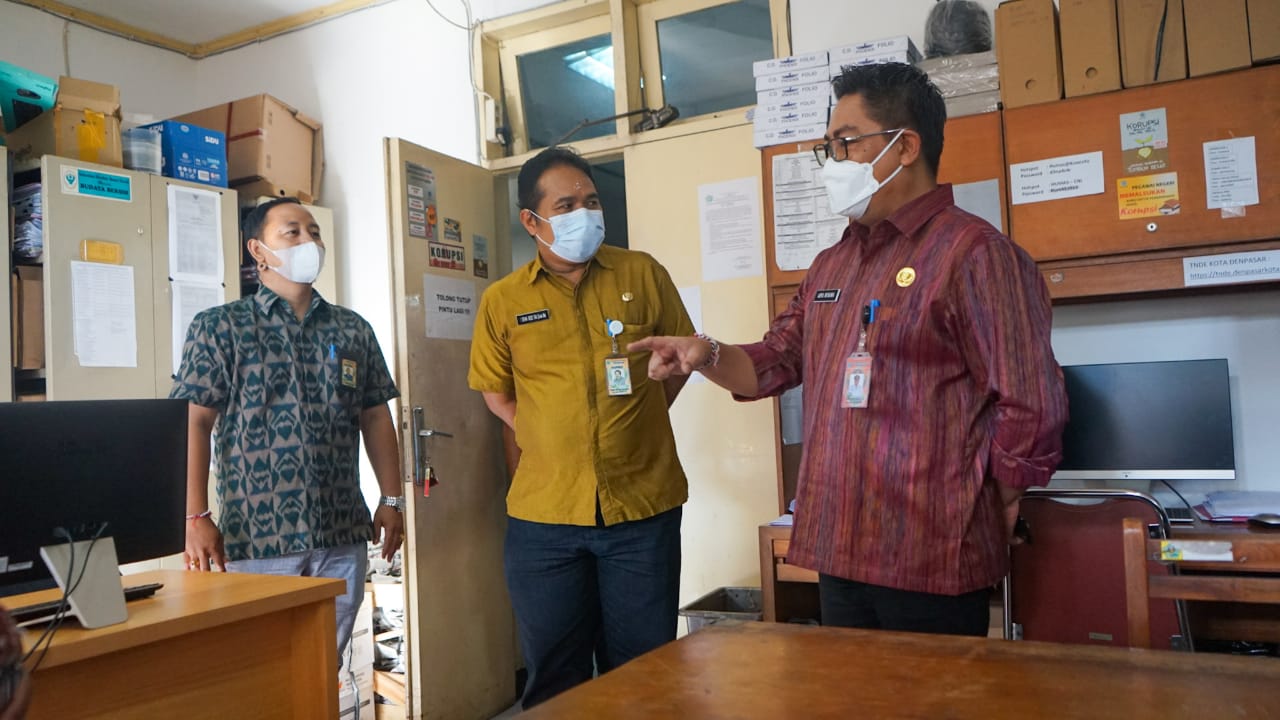 Wawali Arya Wibawa Beri Semangat ASN di Setda Kota Denpasar, Tetap Maksimal Berikan Pelayanan Masyarakat di Masa Pandemi