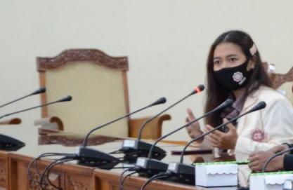 Podium Deklarasi KMHDI: Asrinidevy Optimis Layak Jadi Presidium Pusat