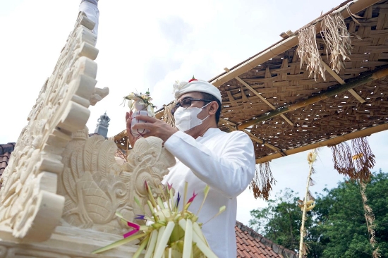 Walikota Jaya Negara Mendem Pedagingan Karya Mecaru Rsi Gana Sekolah Sushrusa