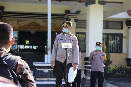 Kabag Sumda Polres Tabanan Umumkan Hasil Rikmin Calon Siswa Brigadir Polri 2021