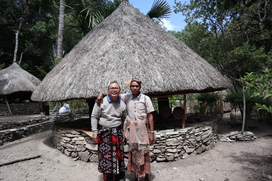 Wakil Rektor 3 Unwar Kunjungi Kampung Adat Boti di Kabupaten Soe, NTT