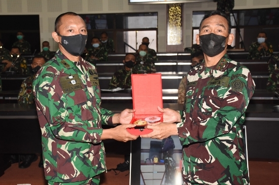 Komandan PMPP TNI Berikan Ceramah Pembekalan Kepada PASIS DIKREG SESKOAD