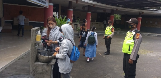Libur Lebaran, Polres Gianyar Siagakan Personil Awasi Prokes Di Lokasi Wisata