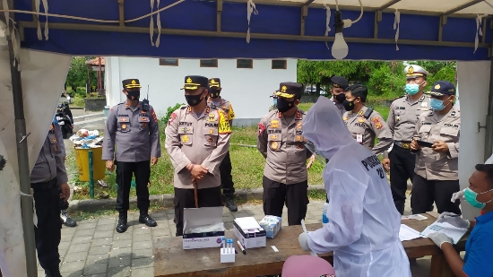 Kapolda Bali Pantau Arus Balik di Pelabuhan Gilimanuk