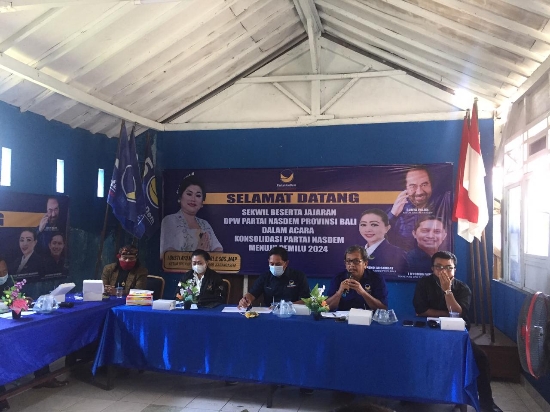 Catatan Penting Konsolidasi Perdana, Dari E-KTA hingga Pecah Telur DPR RI