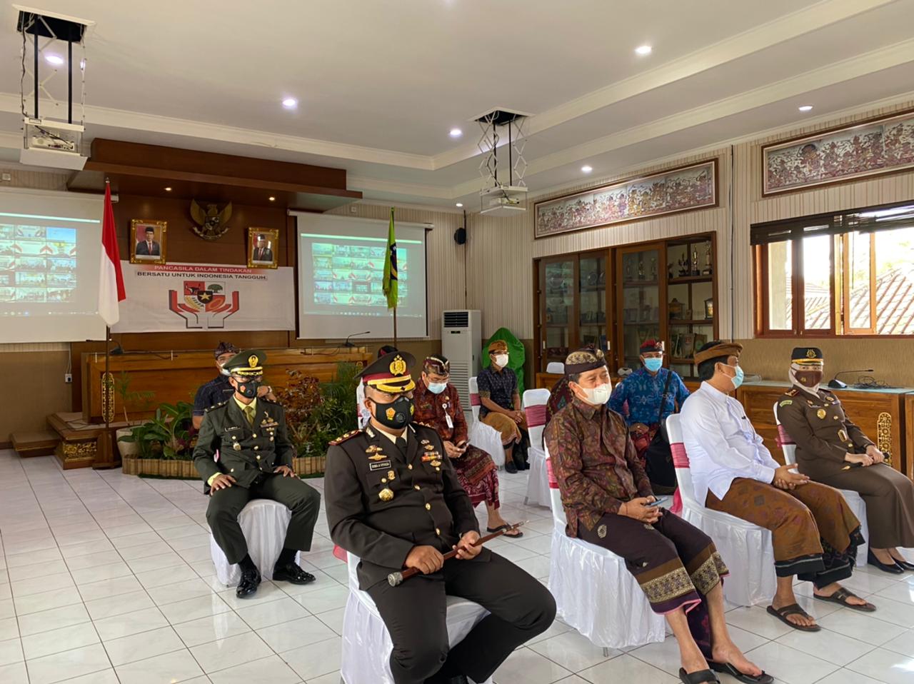 Kapolres Klungkung Ikuti Upacara Peringatan Hari Lahir Pancasila Secara Virtual