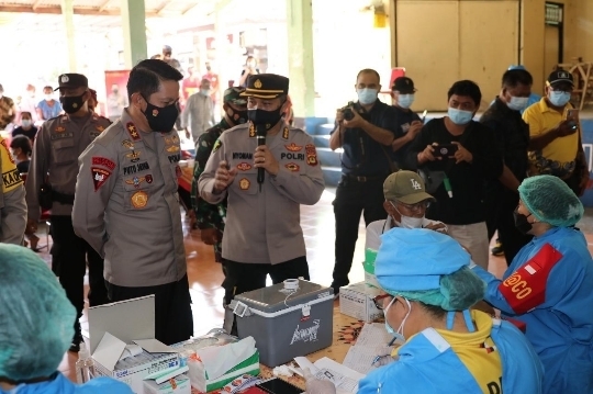 Tinjau Pelaksanaan Vaksinasi Covid-19 di Tabanan, Ini Kata Kapolda