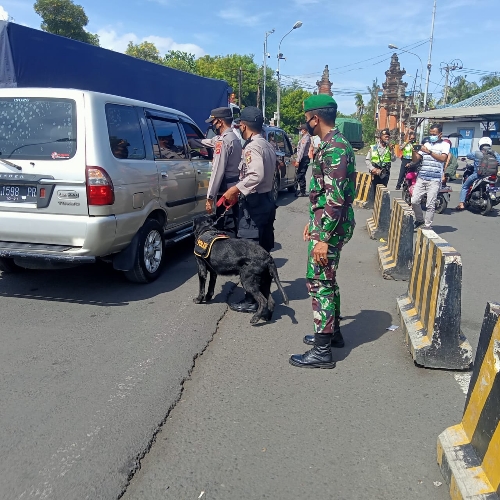 Antisipasi Lonjakan COVID-19, Kodim Jembrana Beserta Instansi Terkait Perketat Pemeriksaan Pintu Masuk Pelabuhan Gilimanuk