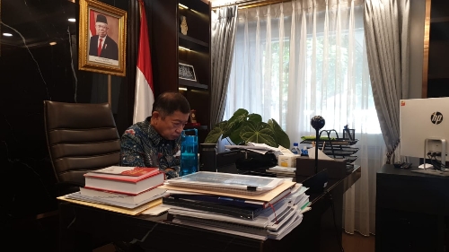 Ratas Lonjakan Covid-19, Suharso: Akan Ada Pembatasan Jam Operasional Mall, Restoran