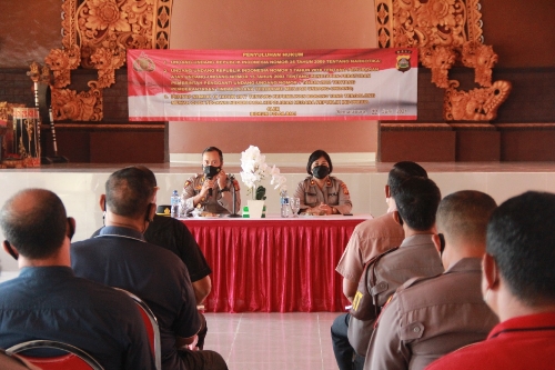 Polres Klungkung Menerima Penyuluhan Hukum Oleh Bidkum Polda Bali