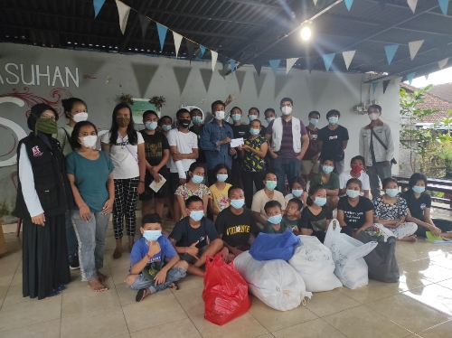 Bantu Panti Asuhan Semara Putra Klungkung, Paguyuban Social Project Bali Berikan Santunan