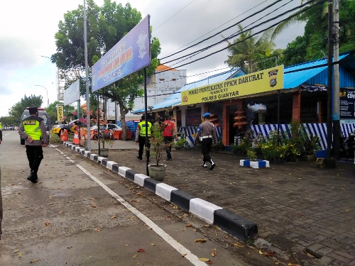 Pastikan Penerapan PPKM Darurat Berjalan, Personel Ops Aman Nusa Agung II Polres Gianyar Gelar Yustisi
