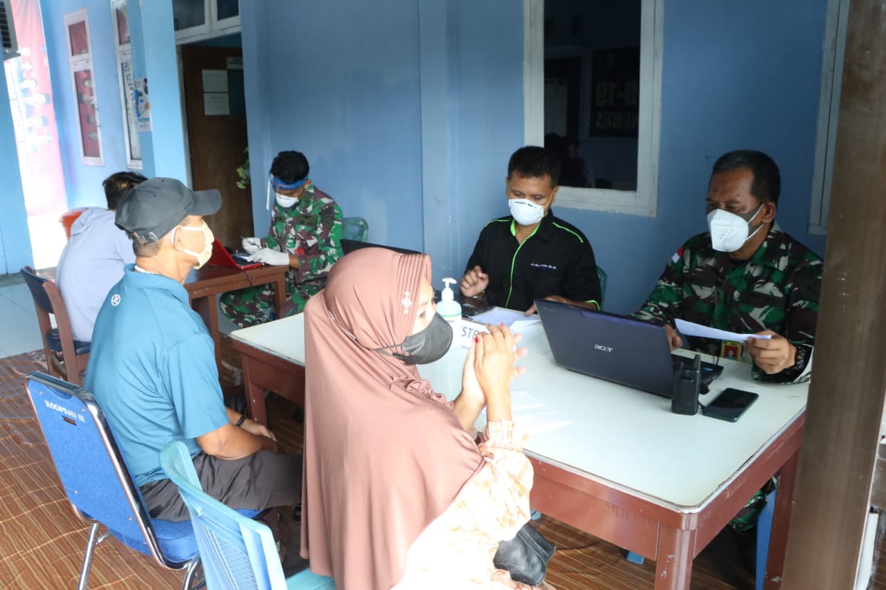Para Dokter dan Tenaga Medis Rumah Sakit Angkatan Udara Manuhua terus Berjuang