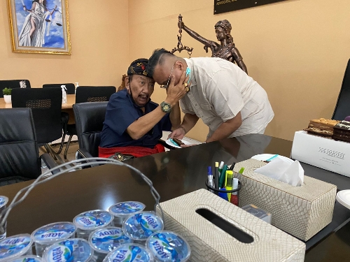 Raja Pemecutan Hadiri dan Beri Ucapan Selamat Ulang Tahun Advokat Kondang Togar Situmorang