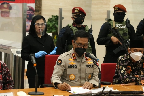 Tangkap 53 Terduga Teroris di 11 Provinsi, Polri Paparkan Sumber Pendanaan Kelompok JI
