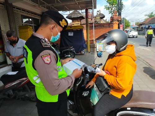 PPKM Diperpanjang, Polres Gianyar Tetap Laksanakan Penyekatan