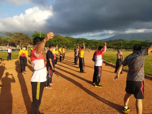 Biar tetap Fit dan Bugar, Personil Polres Karangasem Laksanakan Tes Kesehatan Jasmani