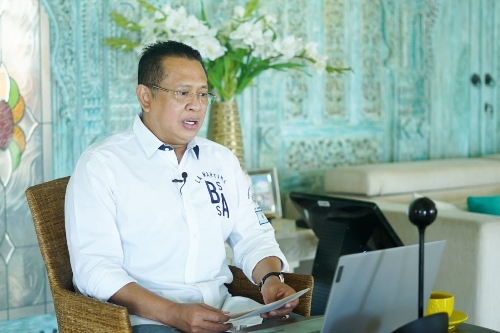 Seminar Nasional BEM FH Universitas Udayana, Bamsoet: Esensi Demokrasi Adalah Kebebasan Berekspresi yang Bertanggungjawab