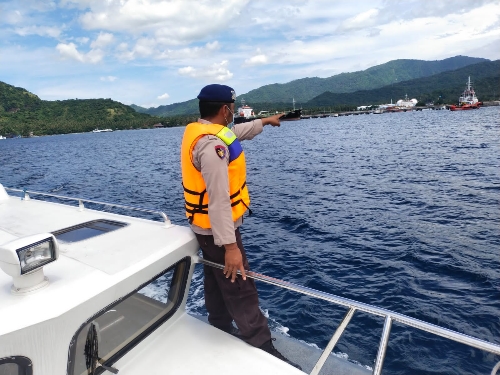 Patroli KP XI-2014 Sat Polairud Cegah Aktivitas Ilegal Ditengah Pandemi Covid-19