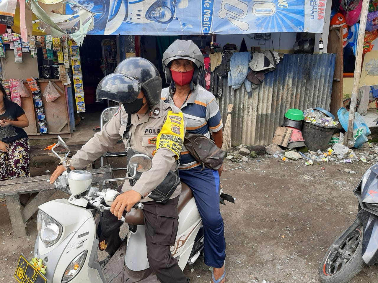 Polres Gianyar Laksanakan Vaksinasi Door to Door di Desa Bedulu