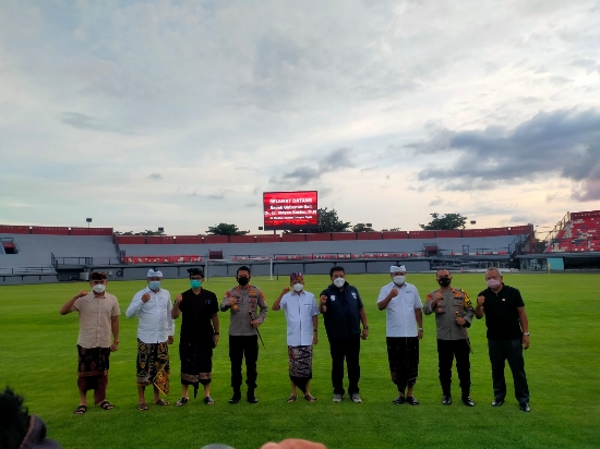 Kapolres Gianyar Dampingi Kapolda Bali dalam Press Conference Internasional Youth Championship 2021