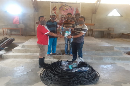 Gereja Tertua di Poros Selatan Mabar Luput dari Perhatian, Nasdem Mabar Sumbang Kabel Instalasi Listrik