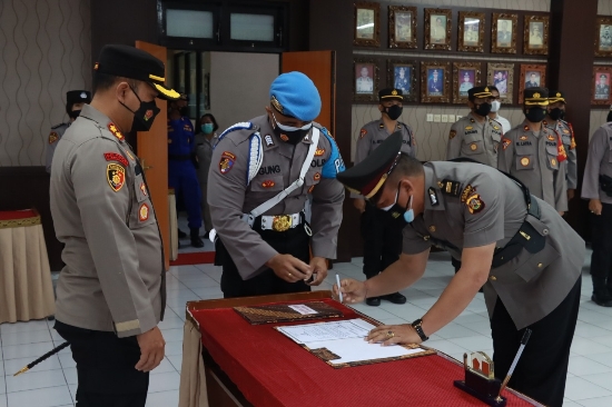 Kapolres Gianyar Pimpin Upacara Sertijab Kasat Samapta Polres Gianyar