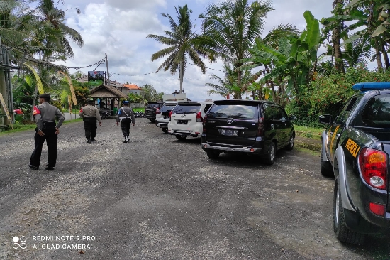 Hari Minggu, Polsek Tegallalang Siagakan Personel di Tempat Wisata