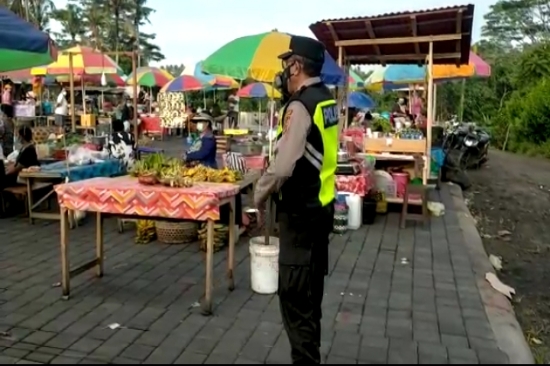 Waspadai Peningkatan Penyebaran Covid-19, Polsek Blahbatuh Gelar Yustisi Prokes