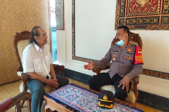 Kapolsek Gianyar Silaturahmi dengan Tokoh Masyarakat