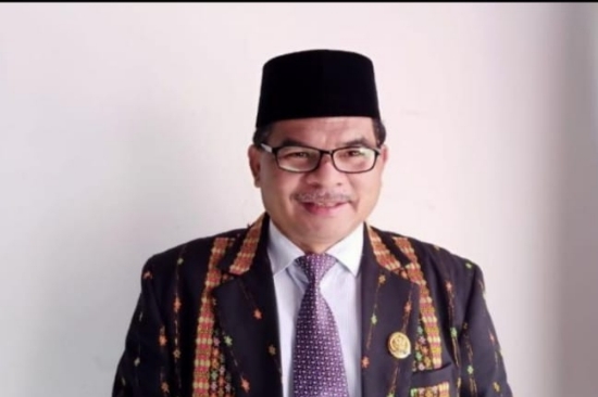 Ketua DPRD Manggarai Minta Bupati Hery untuk Kembalikan 26 Pejabat yang Non Job Ke Jabatan Semula