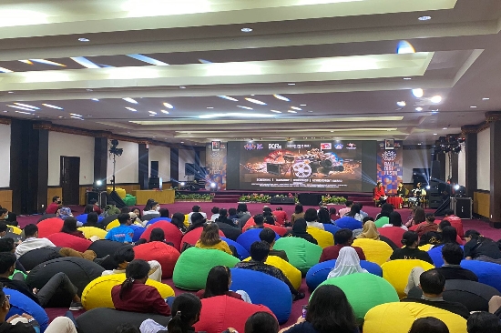 Pemutaran Film karya Kitapoleng Mitologi Bali dan Realitas Ini Hari