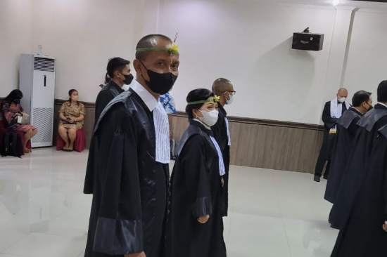 Dilantik jadi Advokat, Made Mariata, SH., Siap Bela Masyarakat Tersandung Kasus Hukum