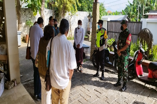 Polsek Sukawati Amankan Giat Eksekusi Tanah di Banjar Denjalan Batubulan