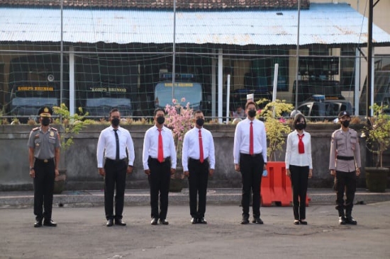 Kapolres Badung Pimpin Upacara Kenaikan Pangkat